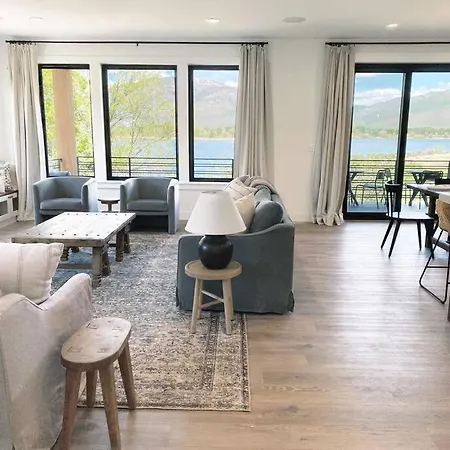 Luxury Ski Home 5 Min From Snowbasin, 50' From Pineview Lake